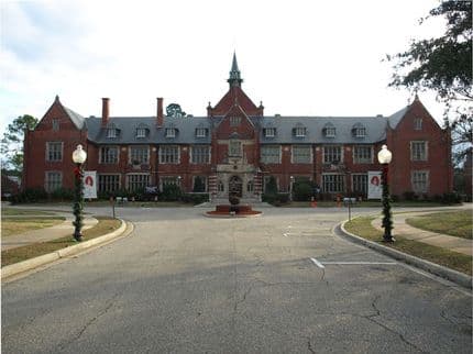 A Crimson Vision: The Red Lady of Huntingdon College