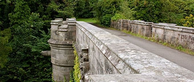 The Overtoun Bridge: What Makes Dogs Jump to Their Deaths?