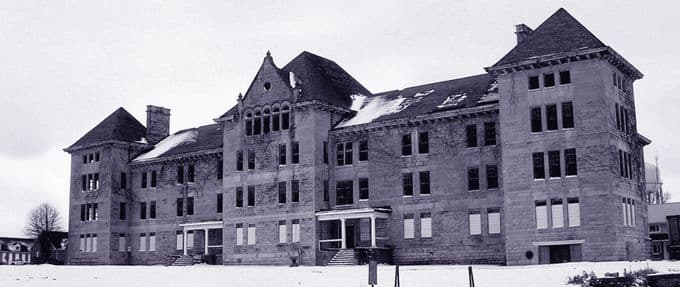 The Wailing Elm of Peoria State Hospital
