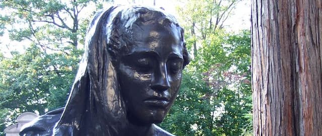 The Bronze Lady: The (Other) Spooky Legend of Sleepy Hollow That You've Never Heard of
