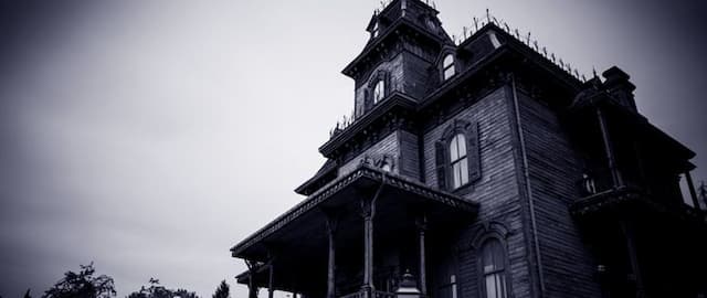 House of Horrors: 15 People Share Their True Haunted House Ghost Stories
